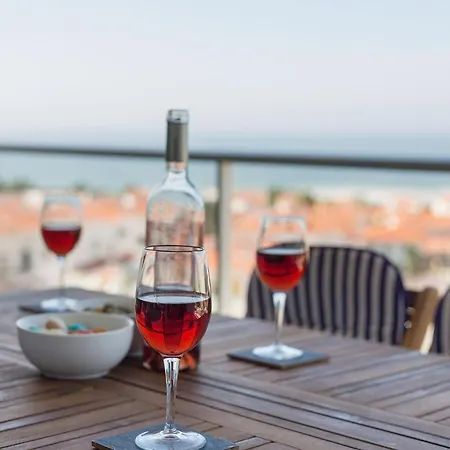 Apartment Muralha 2 - - By Sch