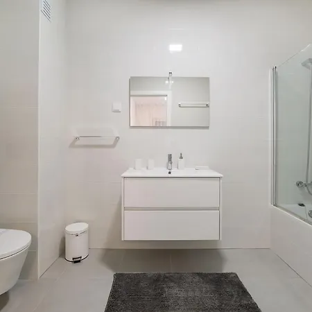 Muralha 2 - - By Sch Lägenhet *