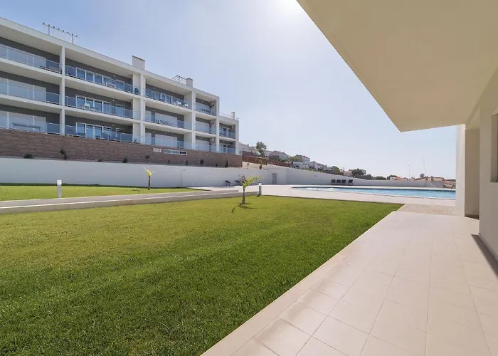 Muralha 2 - - By Sch Διαμέρισμα Ναζαρέ